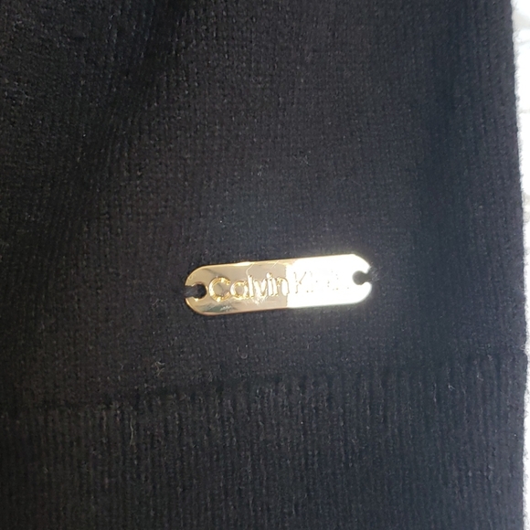 Calvin Klein colorblock sweater - Picture 2 of 9